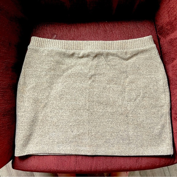 BNWOT ZARA above the knee brown Large Size Mini Skirt - Picture 1 of 3